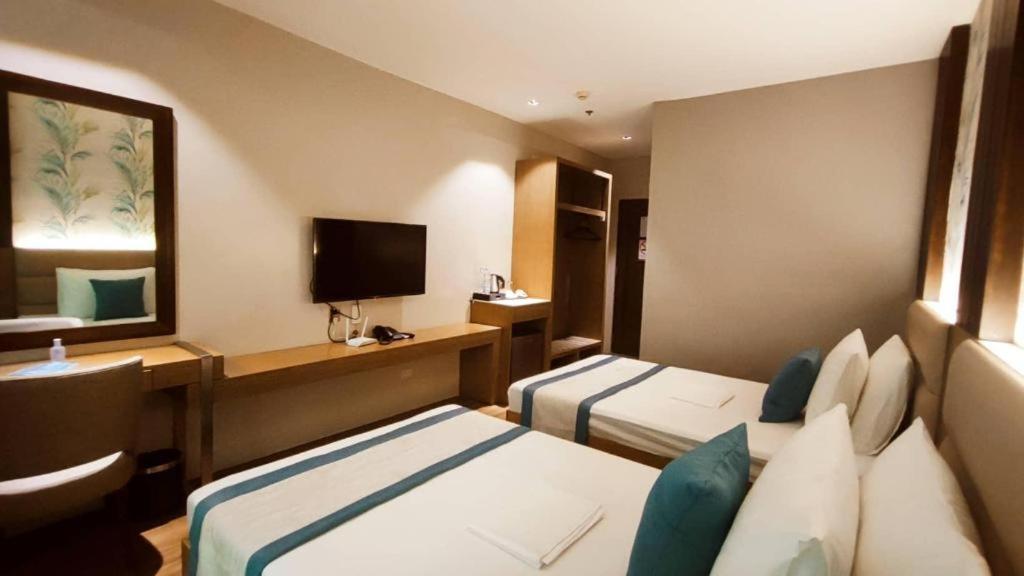 Hotel John Бохол Экстерьер фото